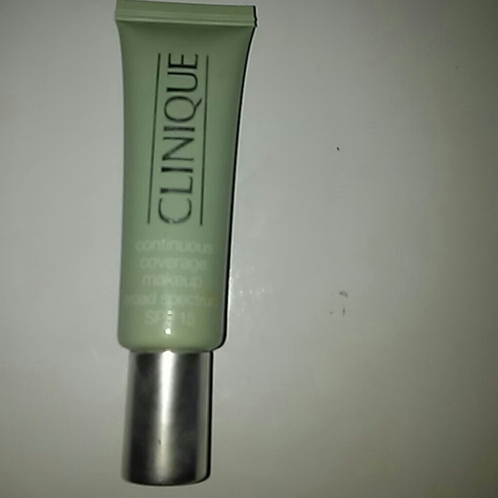 Clinique continuous coverage foundation.